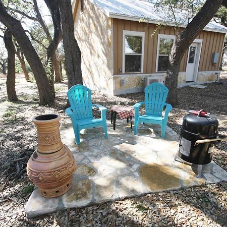 Cabins At Flite Acres-Desert Willow Wimberley Kültér fotó